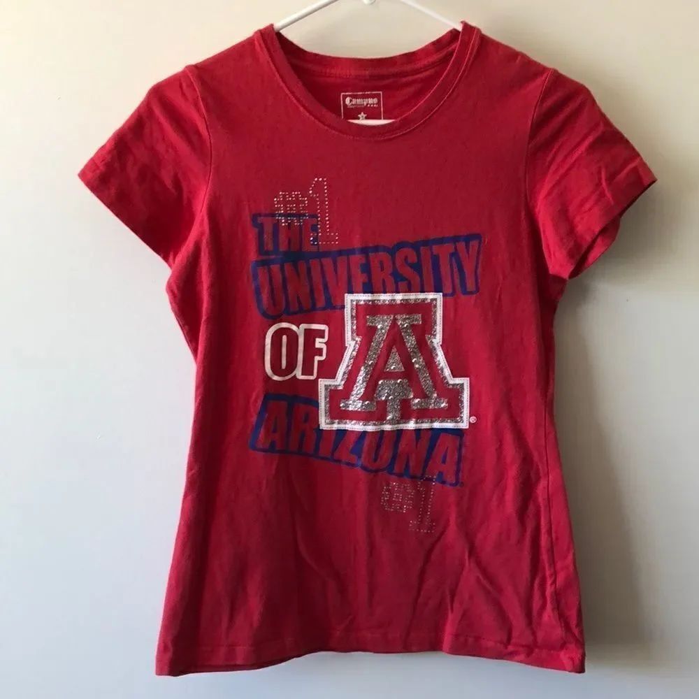Campus Couture U Of A T-shirt Size M gently Used